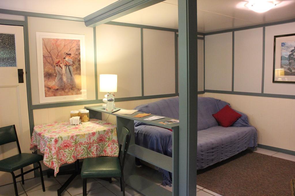 The Gables Yungaburra Bed and Breakfast Habitación foto